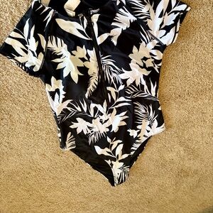 Black & White Floral One-Piece Swimsuit with Front Zip